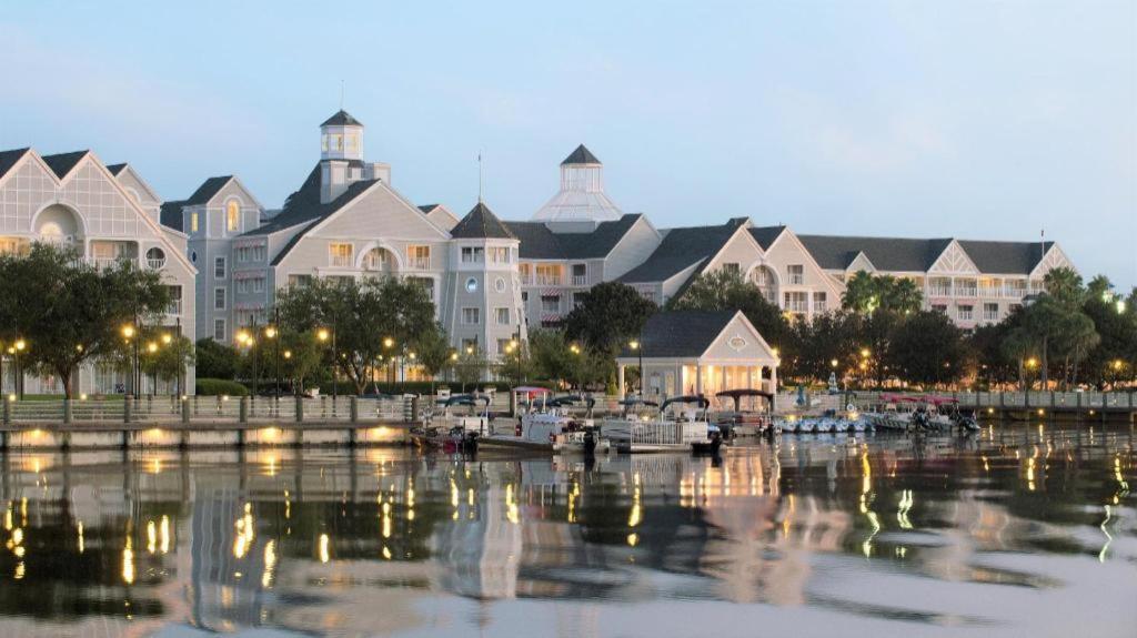 Disney'S Yacht Club Resort 博伟湖 外观 照片
