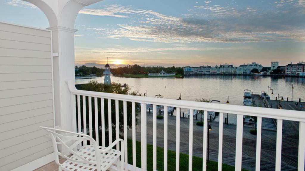 Disney'S Yacht Club Resort 博伟湖 外观 照片